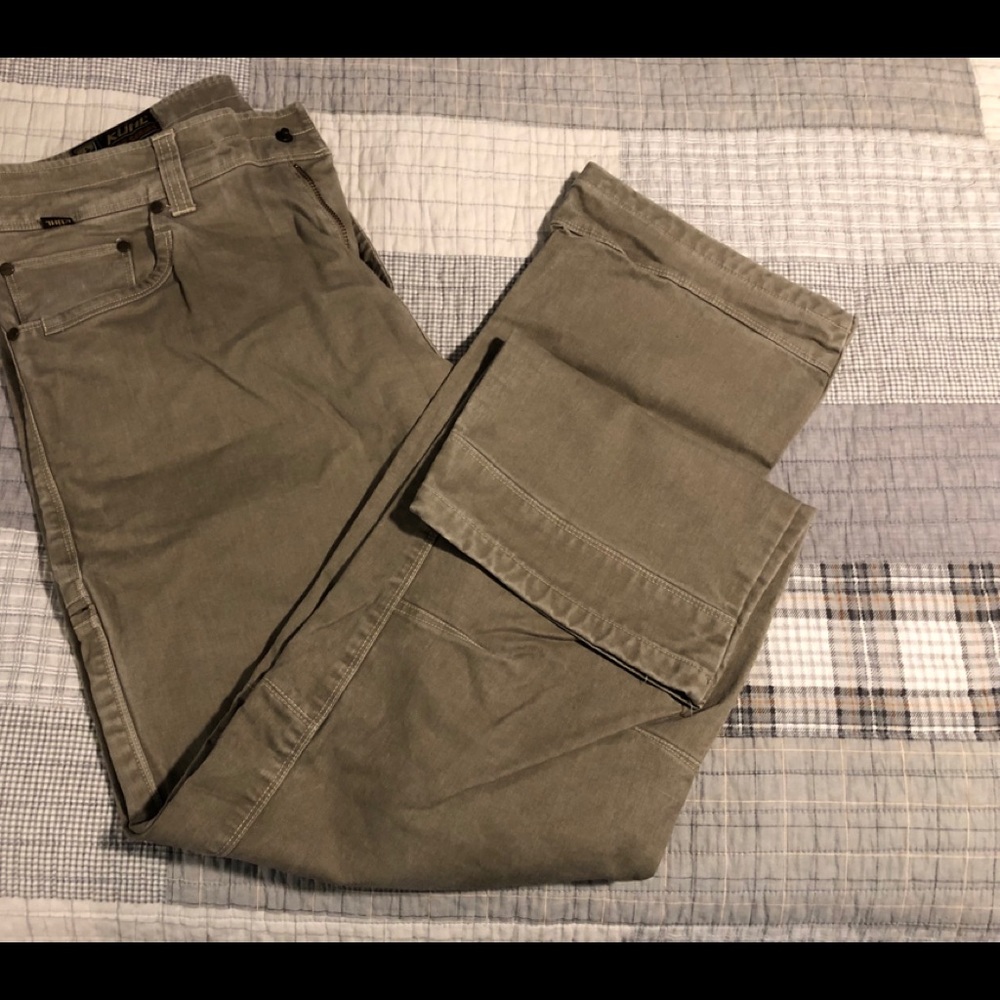 Men’s Kühl khaki pants!